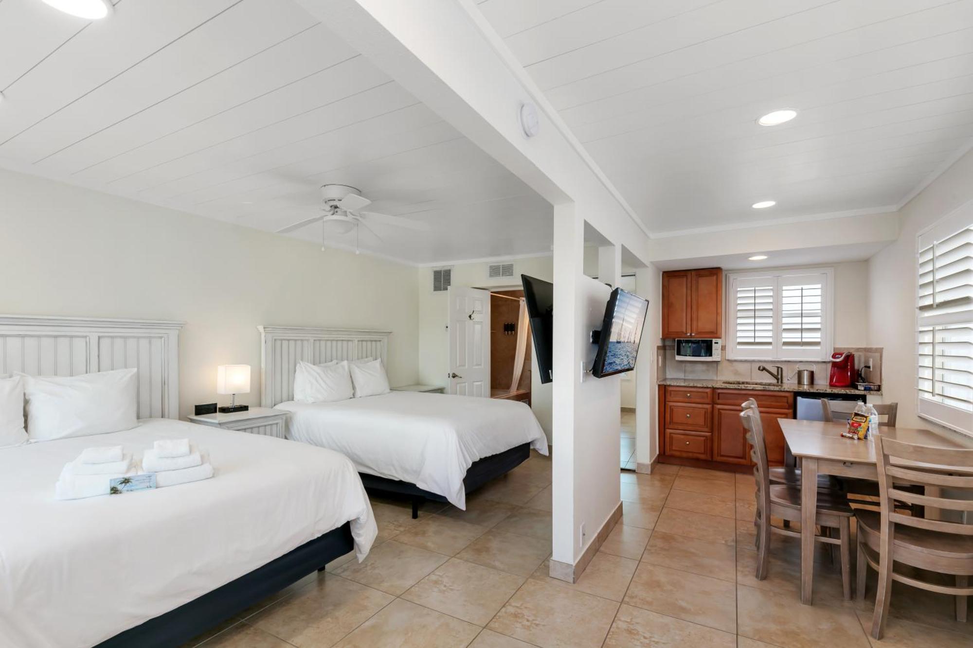 Siesta Key Beach Resort And Suites Sarasota Exteriör bild