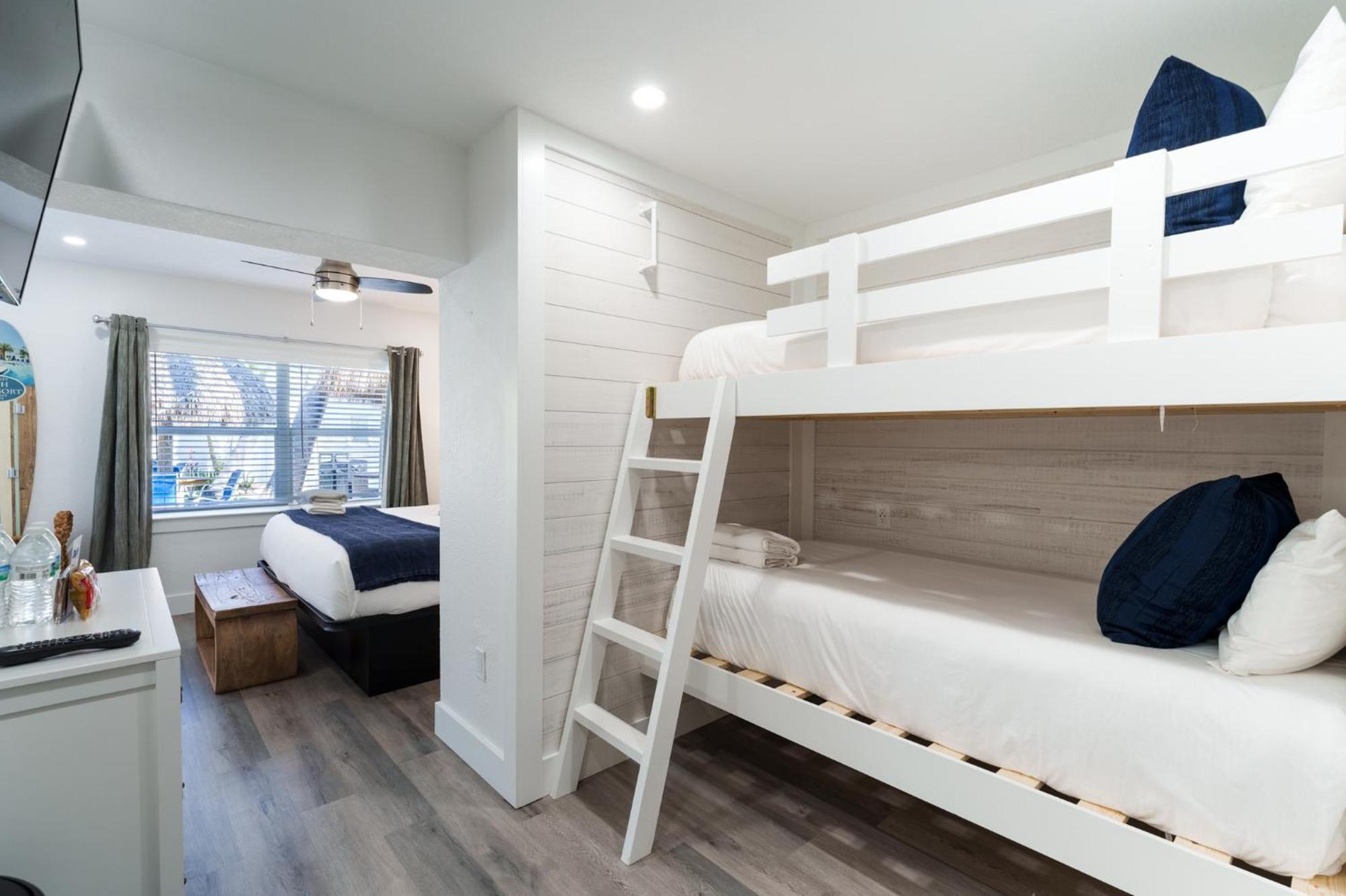 Siesta Key Beach Resort And Suites Sarasota Exteriör bild