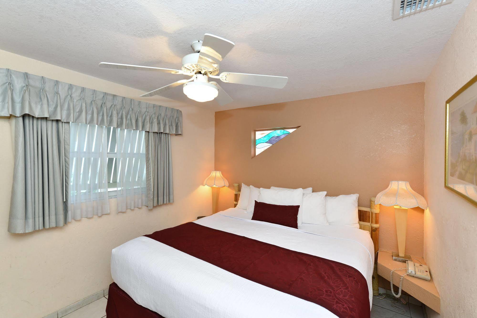 Siesta Key Beach Resort And Suites Sarasota Exteriör bild