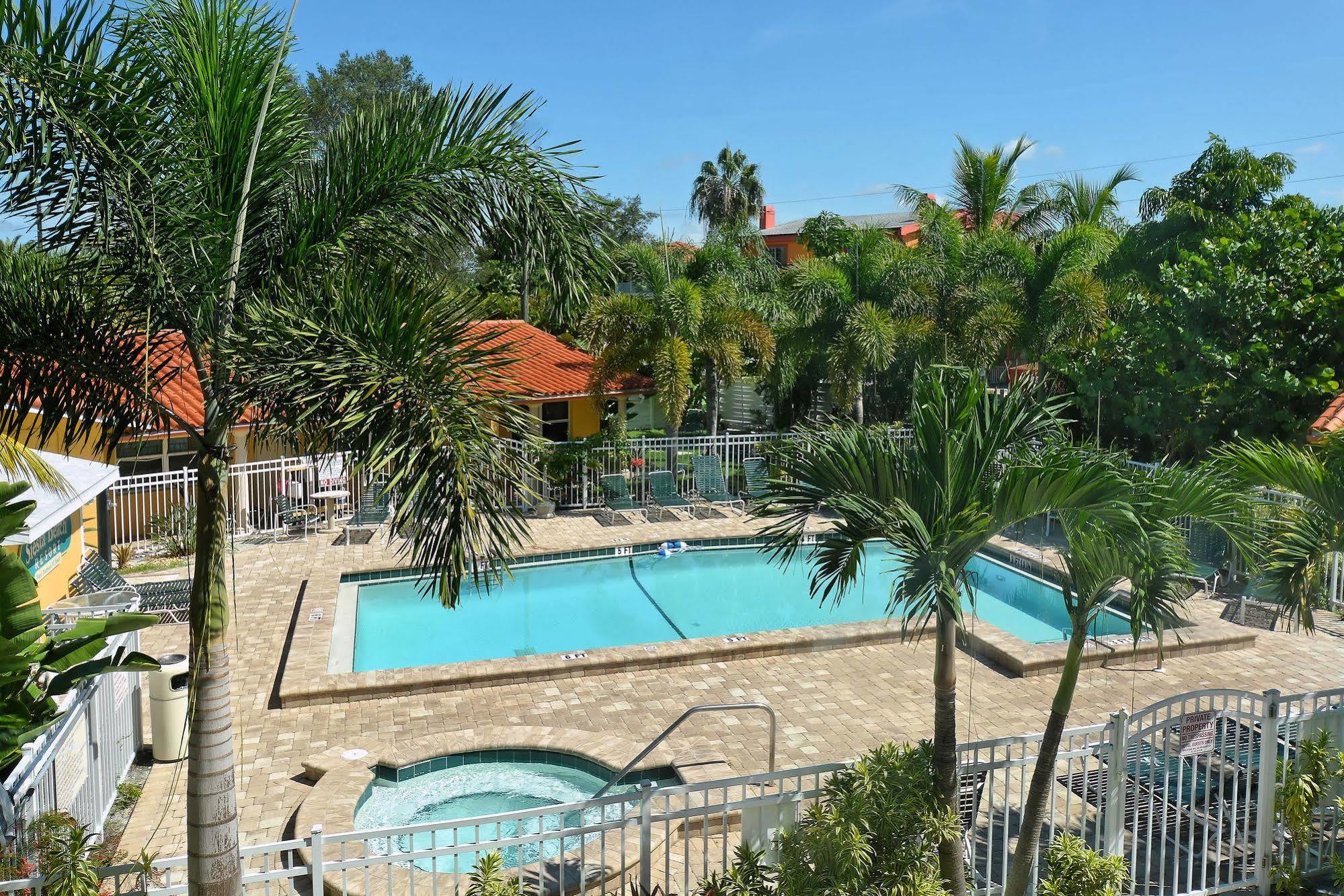 Siesta Key Beach Resort And Suites Sarasota Exteriör bild